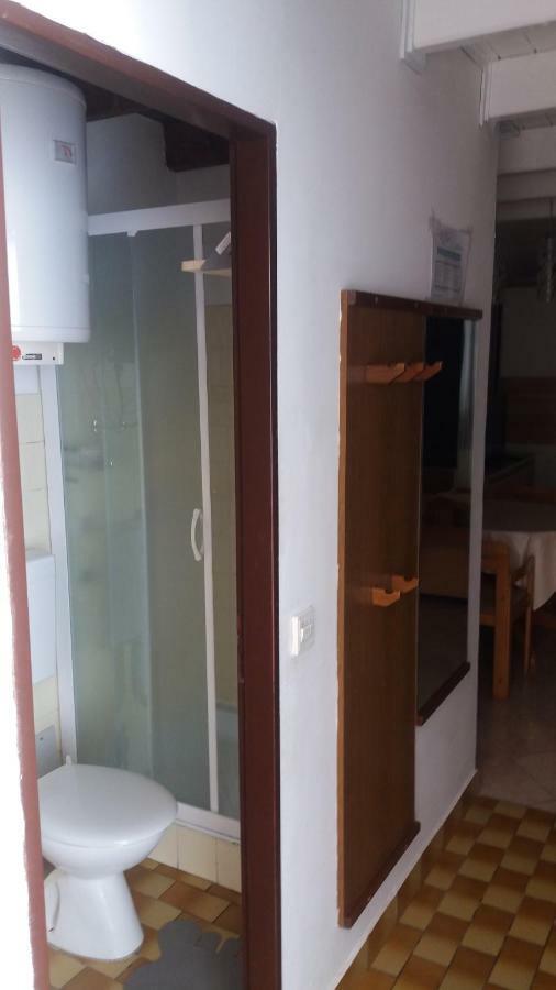 Apartament Studio Apartman Enya Miholascica Zewnętrze zdjęcie